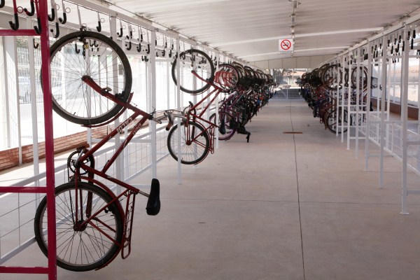 Novas unidades de ensino deverão contar com bicicletários 