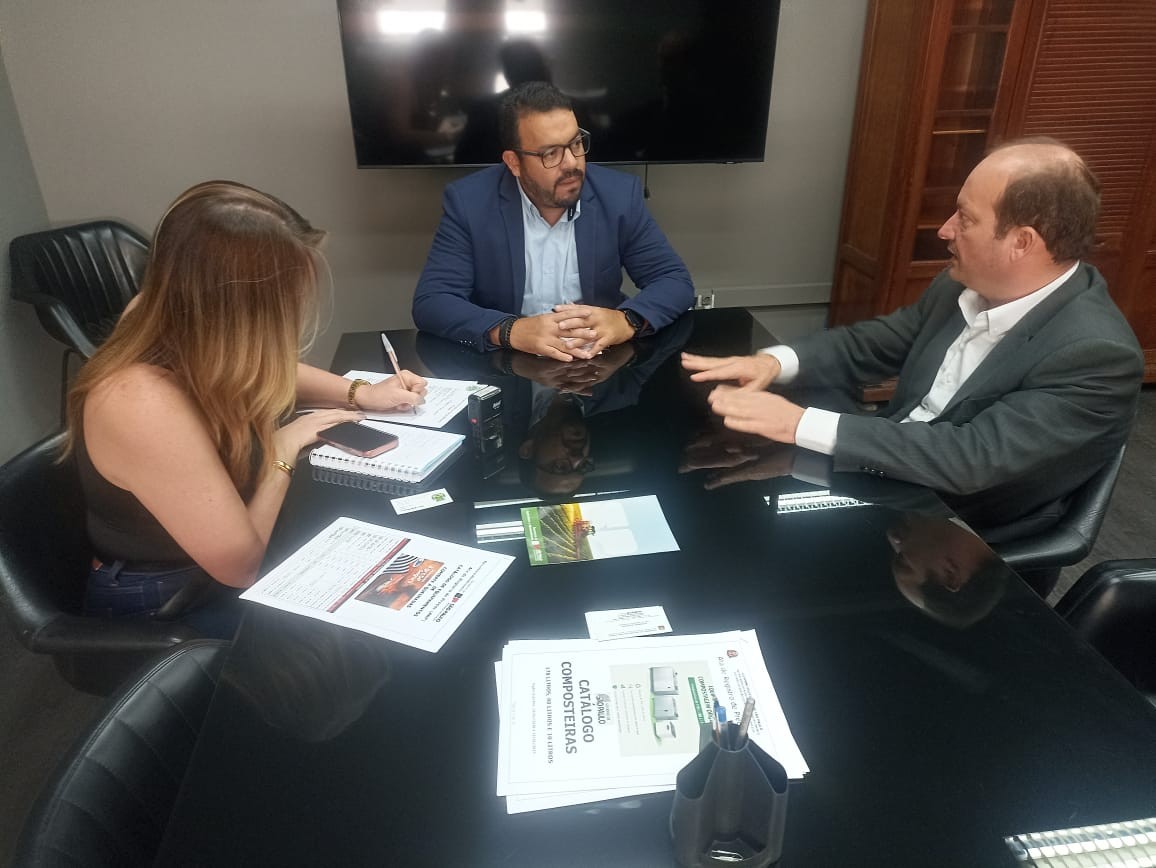 Vereador solicita inclusão de Santa Bárbara no Programa Melhor Caminho durante audiência na Secretaria da Agricultura