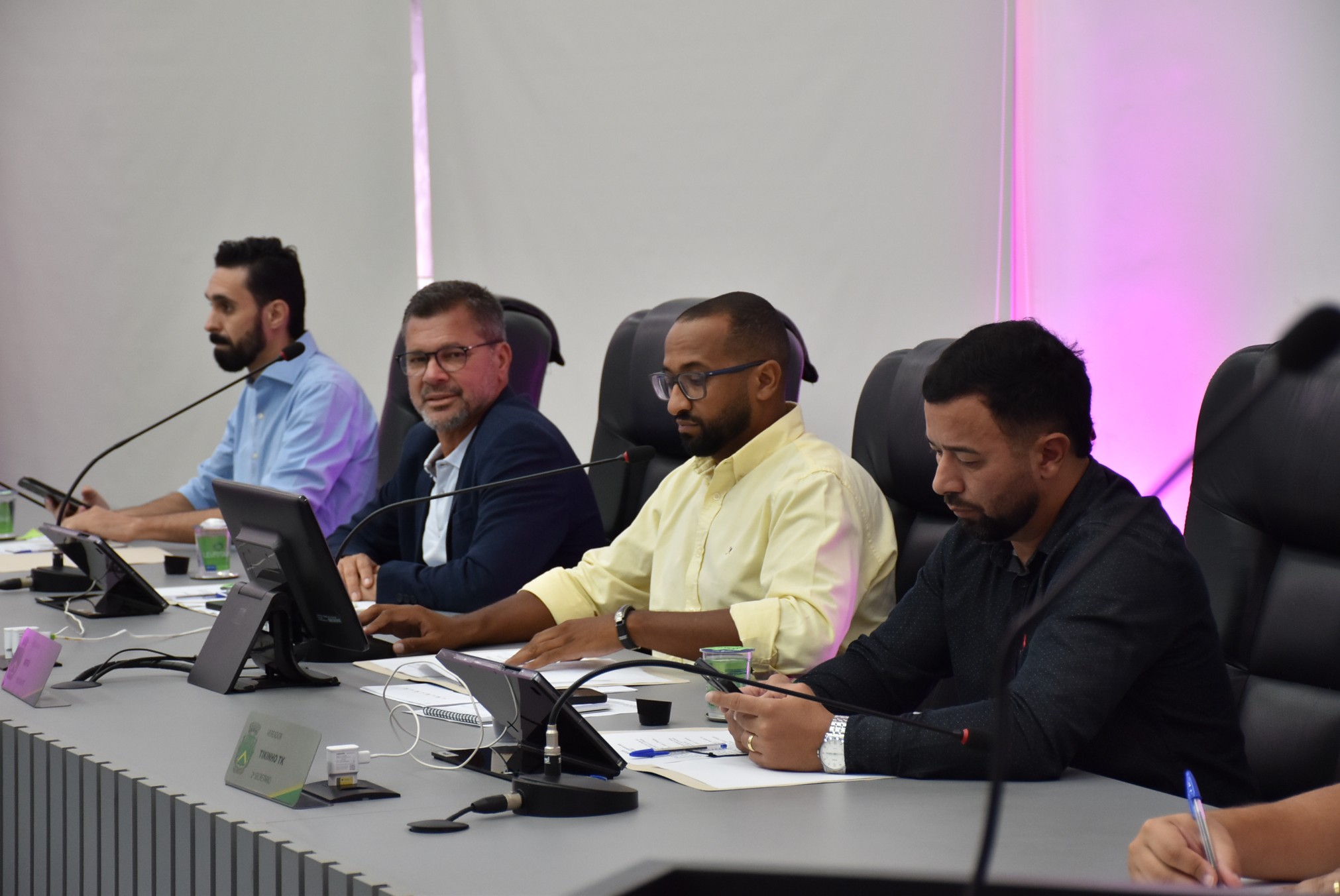 Vereadores aprovam três projetos e 20 moções durante a 9ª Reunião Ordinária