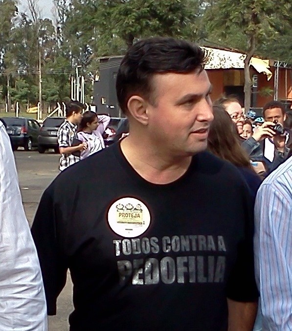 Vereador solicita uso do plenário para evento da Semana de Combate à Pedofilia