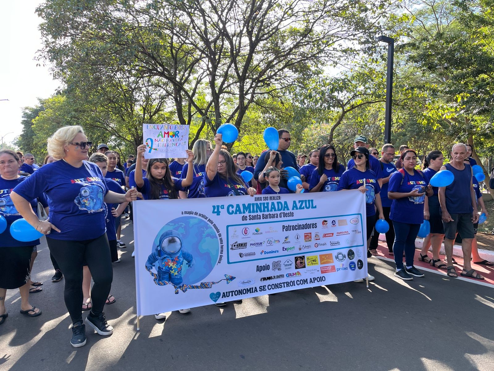 Vereador participa da 4ª Caminhada pela Conscientização do Autismo e convida para o 2º Seminário sobre Autismo