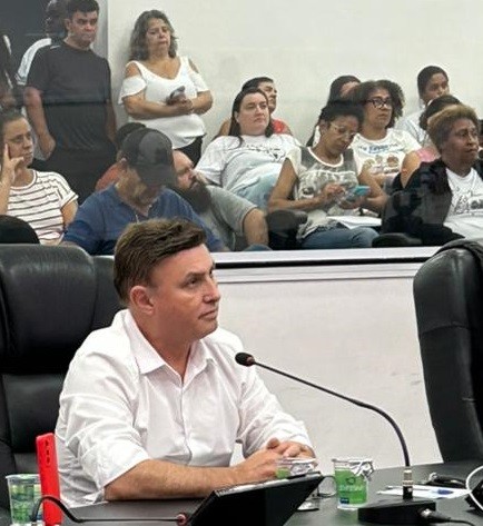 Vereador apresenta requerimento sobre mudanças no transporte escolar