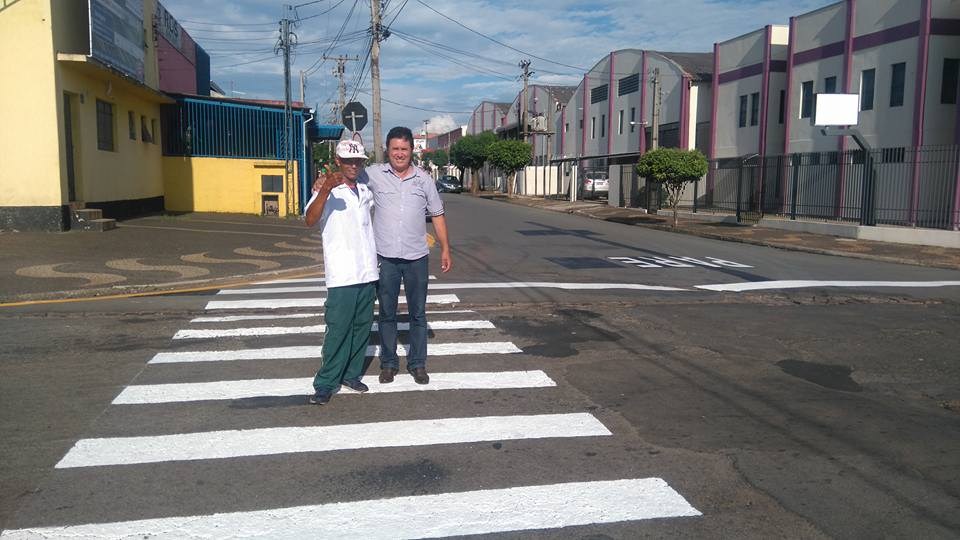 Faixa de pedestres era uma das reivindicações do parlamentar