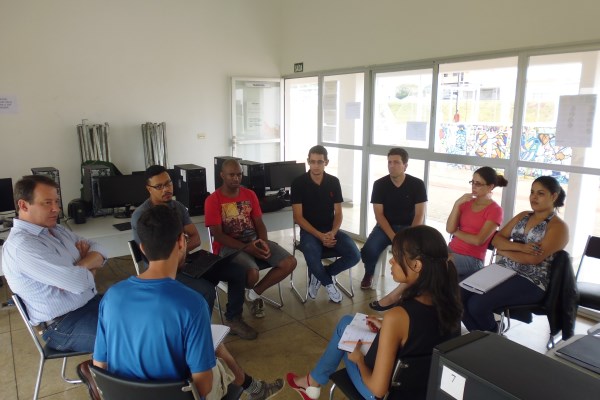 Giovanni participa de reunião com o COMJUV