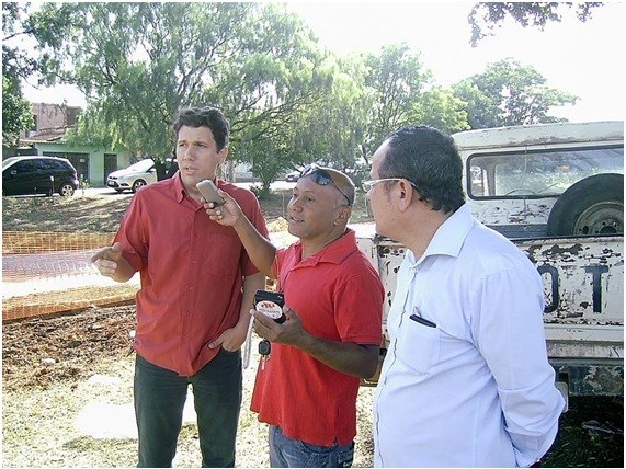 Vereador vistoriou obras em rotatória no Jardim Santa Rita