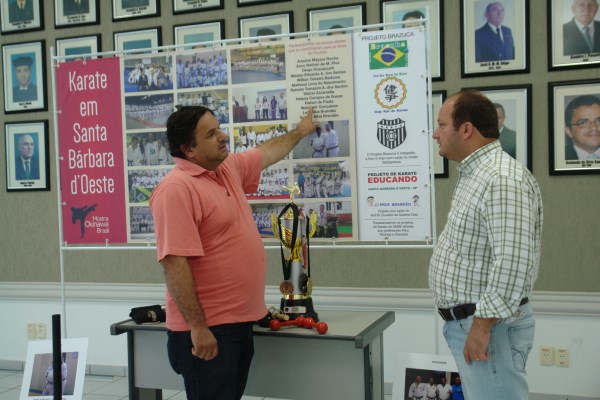 Juca Bortolucci e o professor  de Karatê Renê Piva.