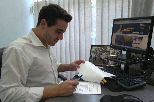 Felipe Sanches protocolou pedido de informações esta segunda