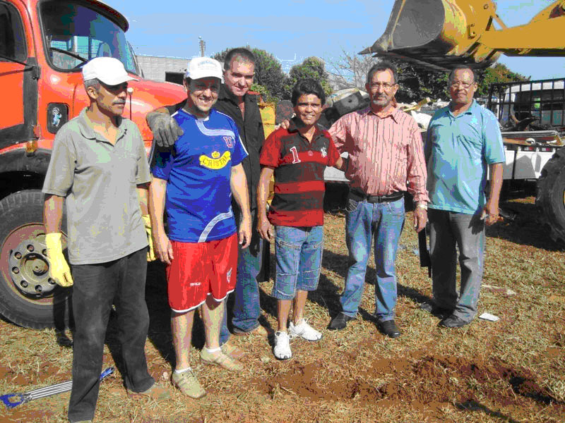 Kadu participou como voluntário da mobilização que recolheu lixo no Jardim Santa Rita