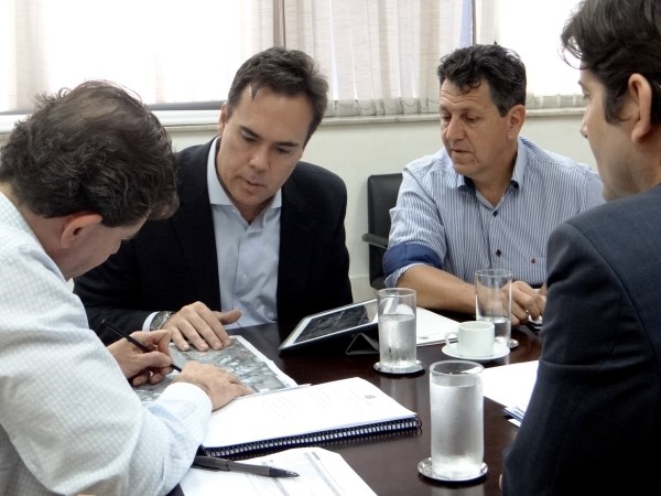 No encontro, Kadu e Denis cobraram nova alça de acesso