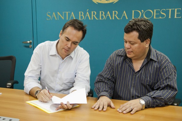 Prefeito sanciona lei criada a partir de projeto de Dr. José