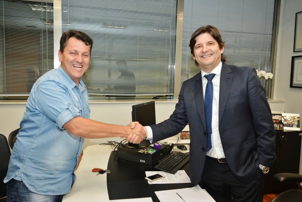 Kadu apresentou pedidos ao deputado André do Prado