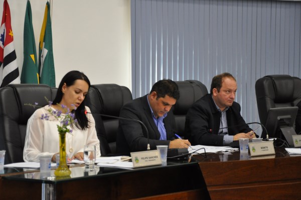 Vereadores aprovaram cinco projetos nesta terça-feira
