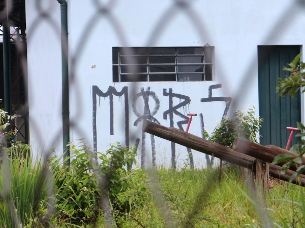 Munícipes reclamam de atos de vandalismo em diferentes áreas