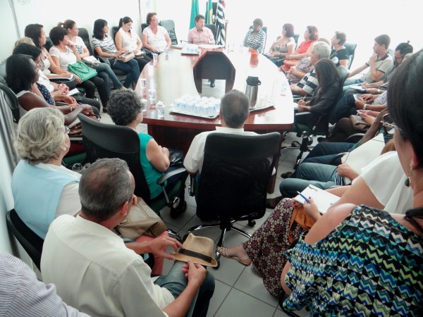 Kadu reuniu membros de diferentes entidades na Câmara